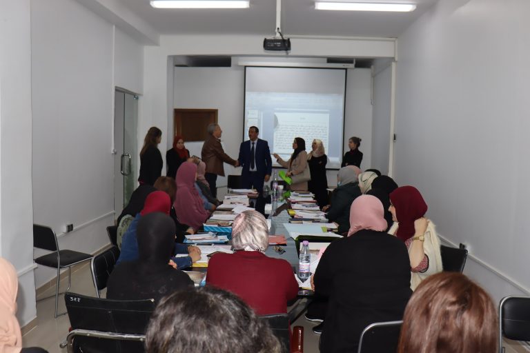 تكوين اطارات الصحة الجوارية1-min